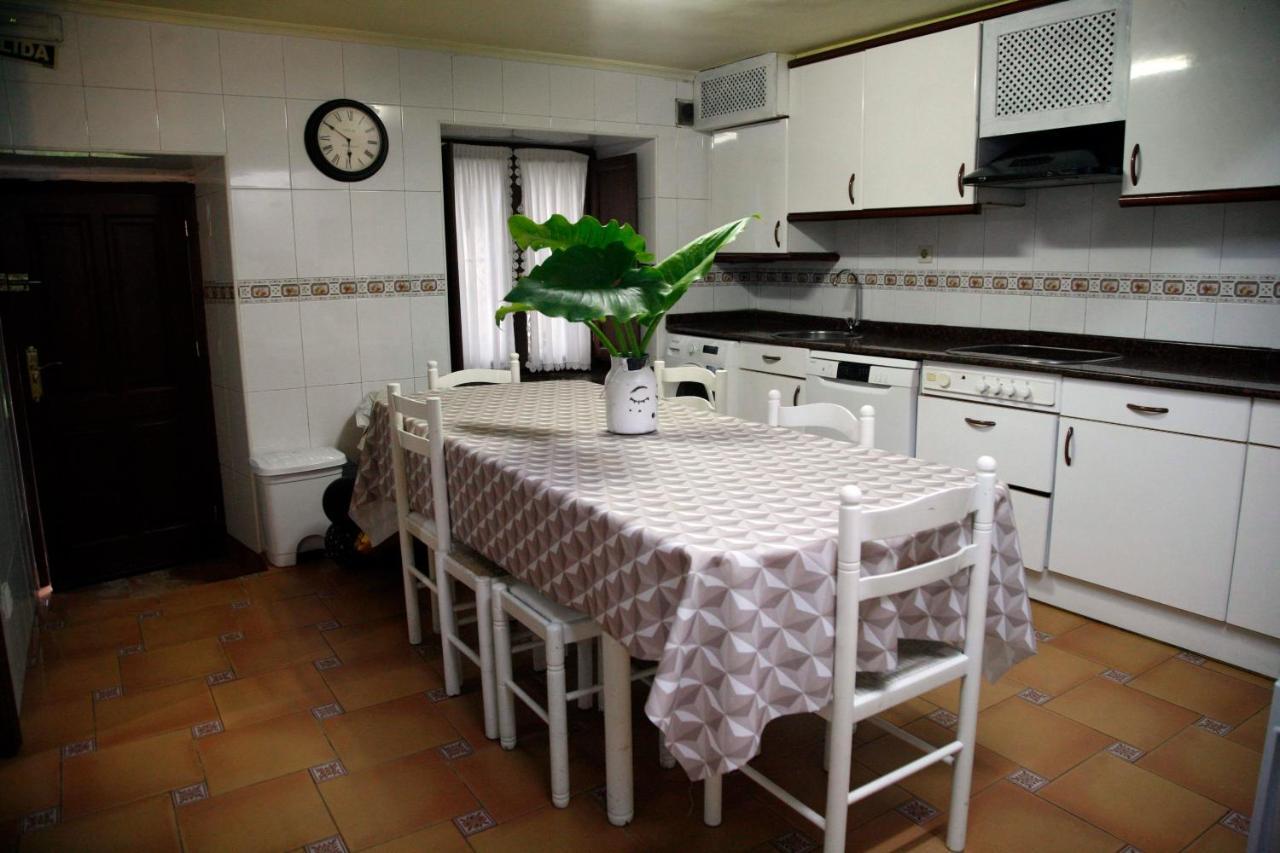 Casa Del Cura Hotel Molleda Luaran gambar